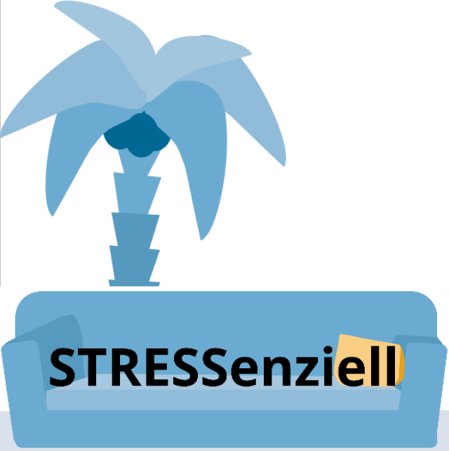 Stilisiertes Bild einer blauen Couch und einer sich dahinter befindenden blauen Palme. Auf der Liegefläche der Couch steht das Wort 'STRESSenziell'.