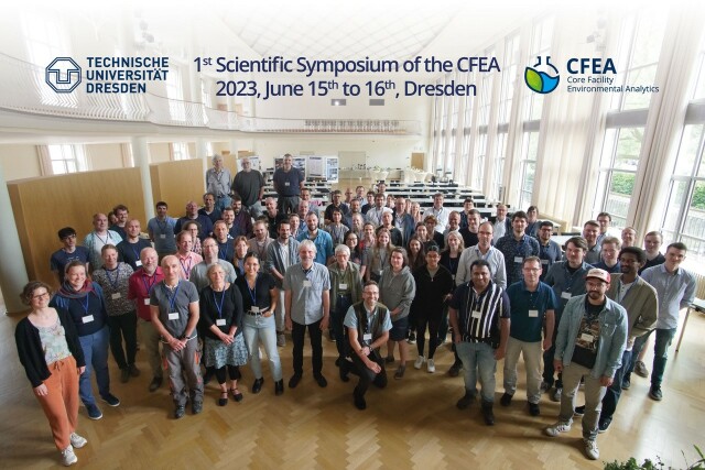 Group picture of the participants of the event in the Dülfersaal.